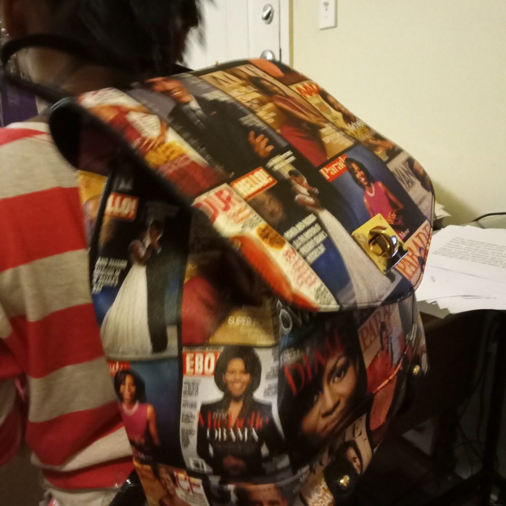 Back pack - Picture 2 of 4